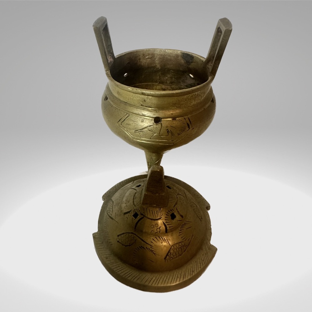 Antique 19C Chinese Brass Censer Solid Brass Incense Burner. - Picture 5 of 7